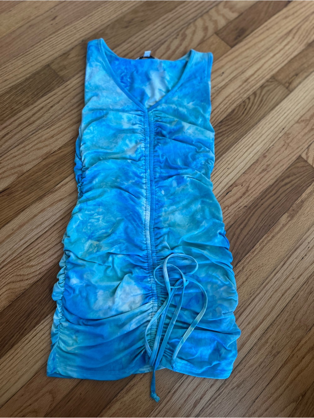 Ruched Tie-Dye V-Neck Dress in Blue